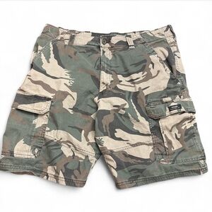 Wrangler Green and Tan Cargo Shorts With Pockets Cotton